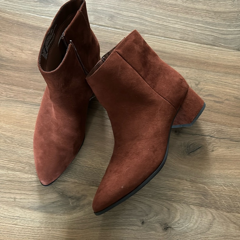 Target women’s brown tan booties size 8, worn once. (Smoke free home)
